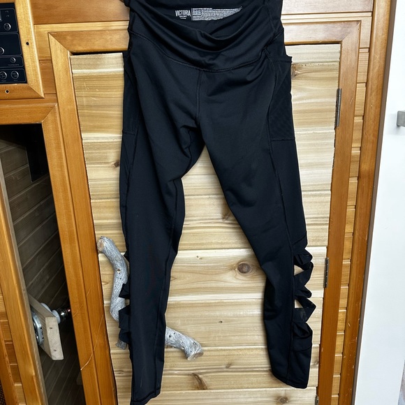 Victoria Secret sport knockout tight leggings - Picture 4 of 5